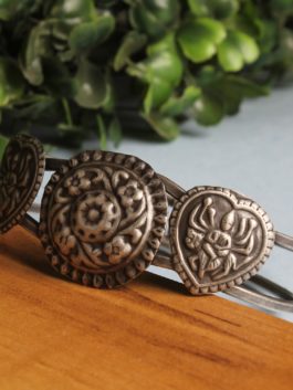 Silver Tone Tribal handcrafted Kada With Side Srew Opening