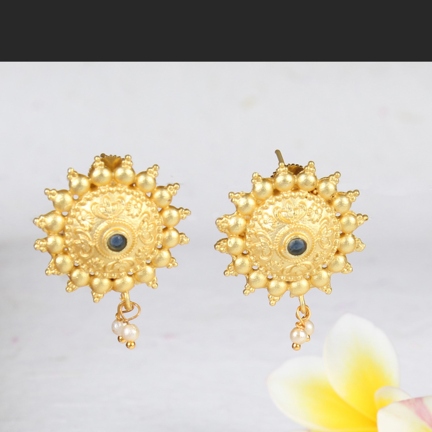 Light-Weight Temple Matte Gold Earrings – Cbigsapparels